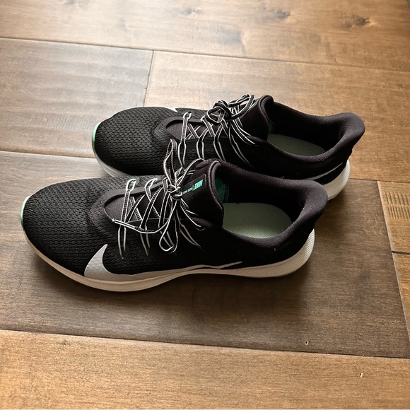 Nike Quest 2 Running Shoes | Size 10 - Picture 3 of 6